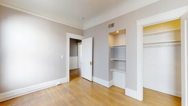 Building Photo - 186 Gough St