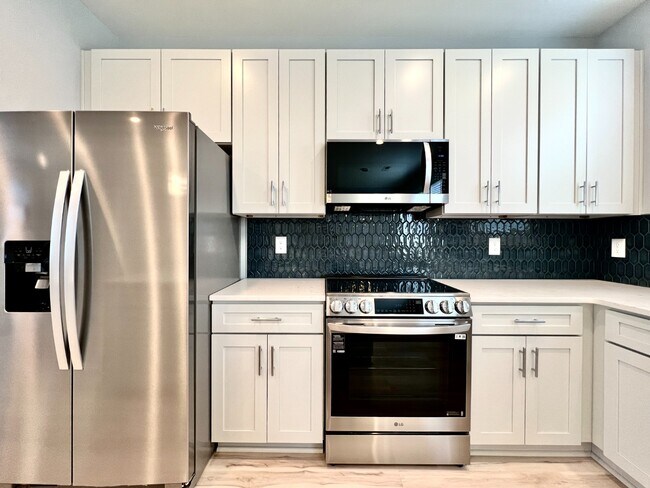 Building Photo - New Construction! Unit B Available!