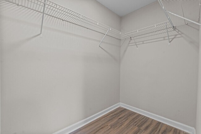 Building Photo - Newly Renovated, Uniquely Yours! Now Leasing 2 bed 1 bath Apartments.