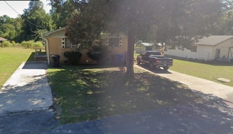 Building Photo - 511 Earl St