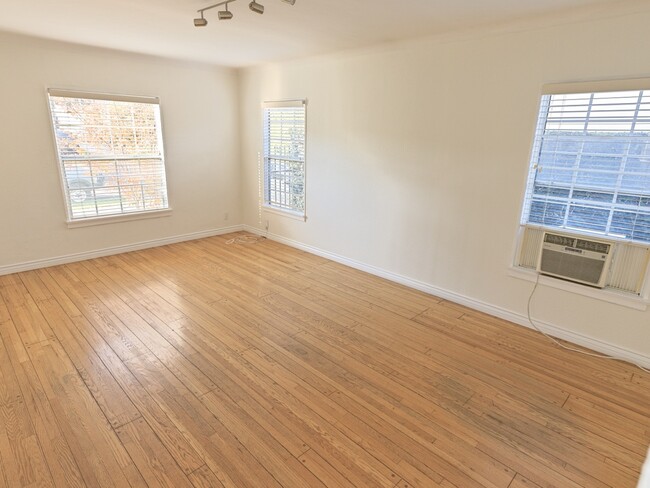 Living Room - 1440 S Stanley Ave