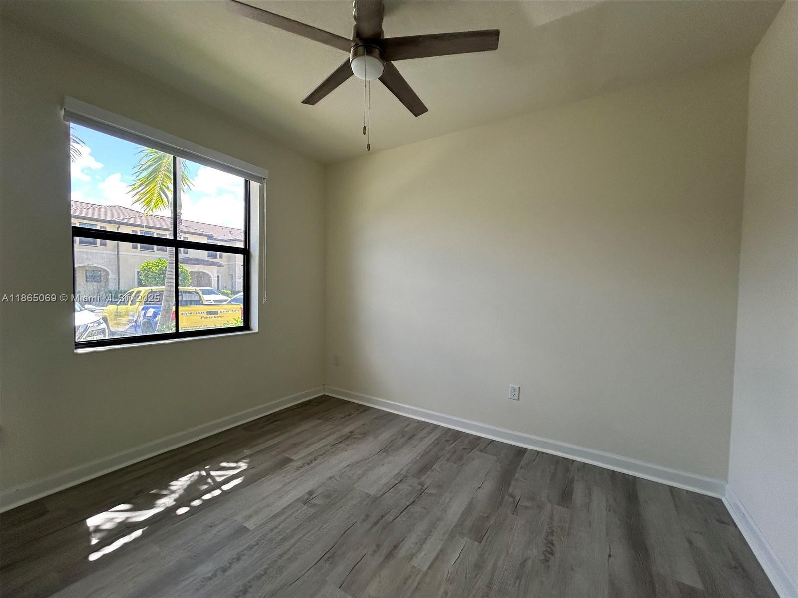 Building Photo - 10622 W 33rd Way