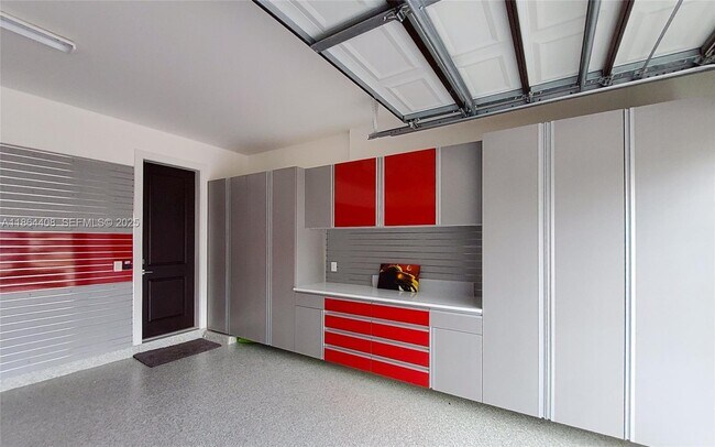 Building Photo - 14680 SW 17th St