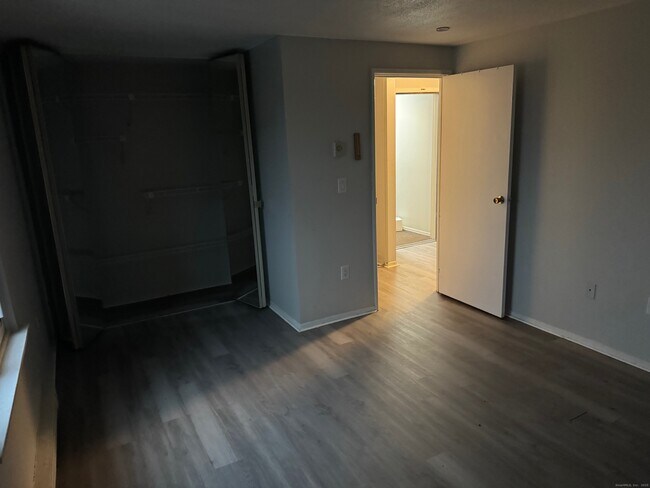 Building Photo - 148 Burgundy Hill Ln