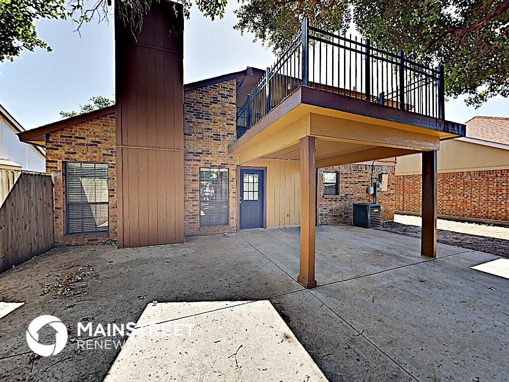 Building Photo - 2425 Sutton Dr