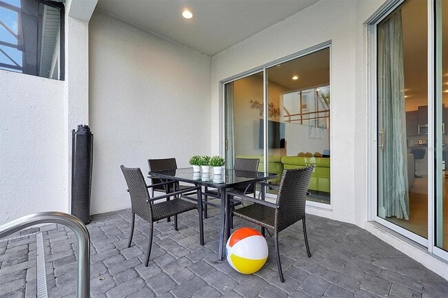 Building Photo - 297 Captiva Dr