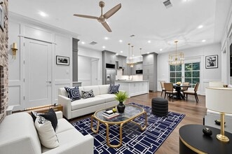 Building Photo - 428 Marshall St