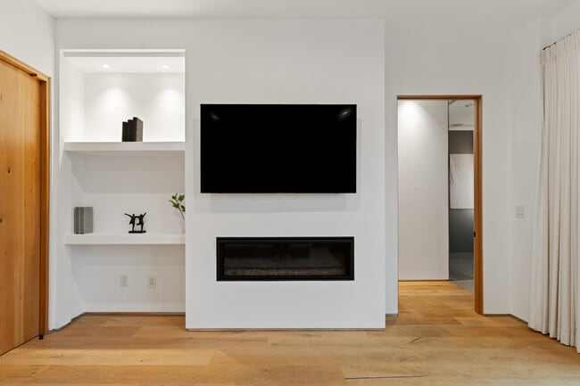 Building Photo - 356 N La Jolla Ave