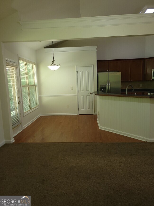 Building Photo - 175 Spinner Dr