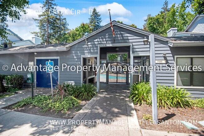 Building Photo - 7112 Cross Creek Cir