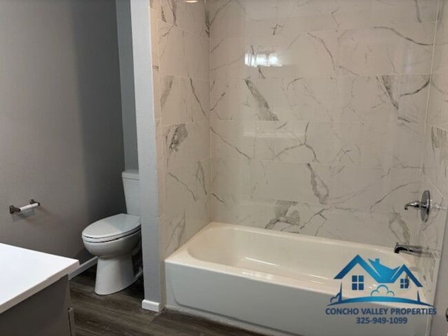 Building Photo - 1420 S David St