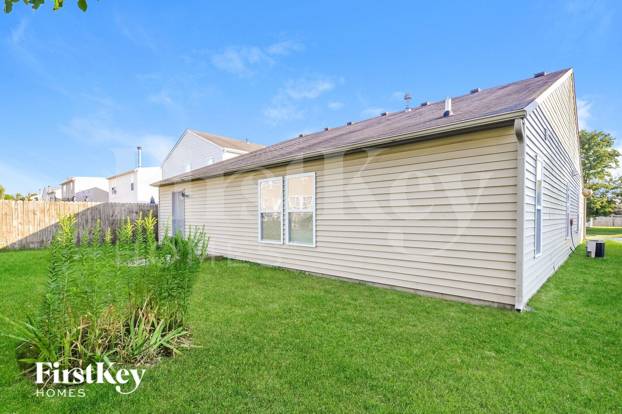Building Photo - 9214 Bainbridge Dr