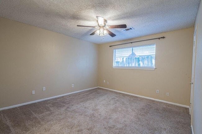 Building Photo - 523 International Village Dr