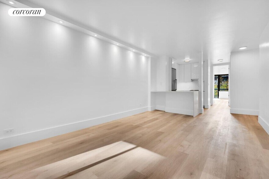 Primary Photo - 130 W 79th St