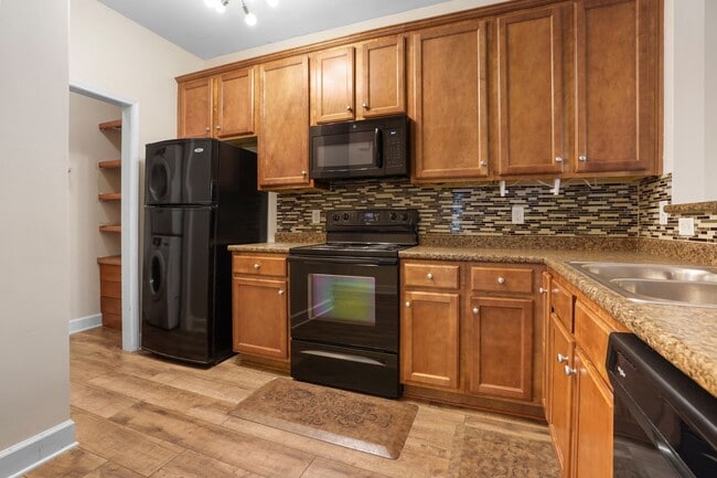 Building Photo - 8501 Burnham Ln