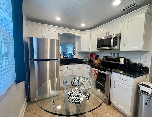 Building Photo - 3360 Ocean Shore Blvd