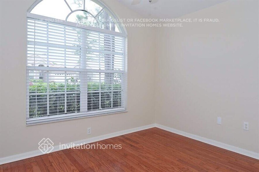 Building Photo - 5547 Foxtail Ct