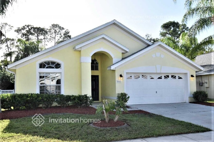 Building Photo - 1661 Silverado Dr