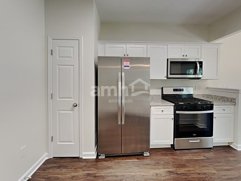 Building Photo - 4294 Windale Dr NW