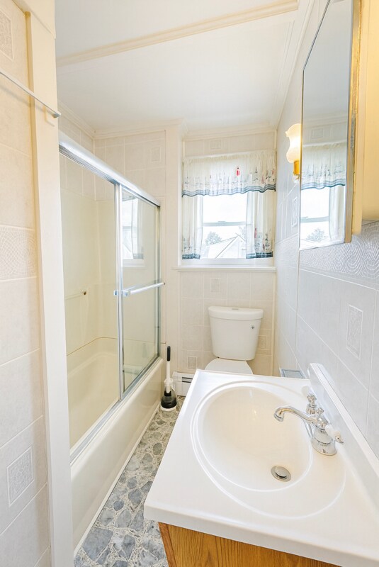 Building Photo - 194 Water St