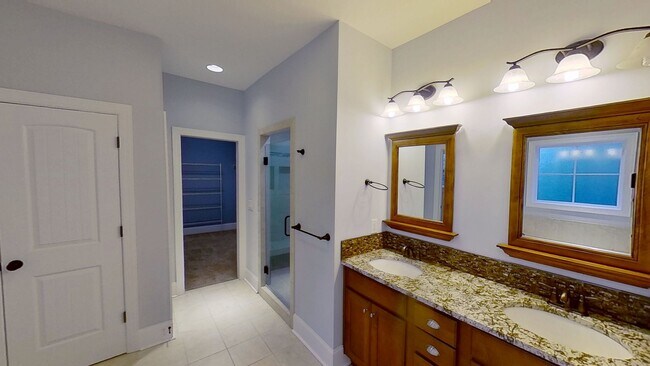 Building Photo - Custom 4 BD/2.5 BA Home with Community Pool, Water Access and Day Dock!