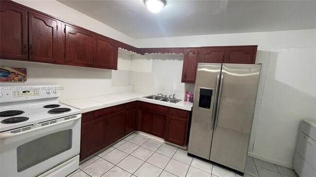 Building Photo - 301 N 67th Ave
