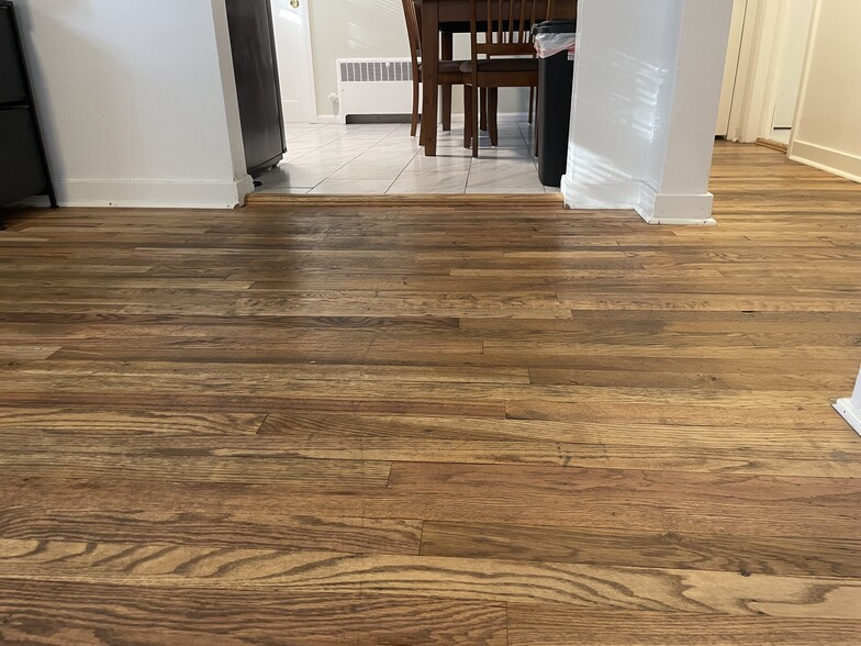Refinished oak floors - 719 East Fremont Street