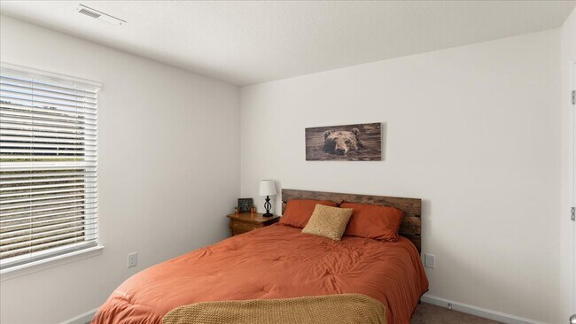 Building Photo - 3416 Tyee Xing Wy