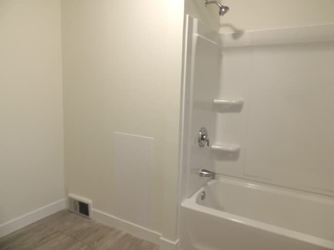 Building Photo - 509 Haish Blvd