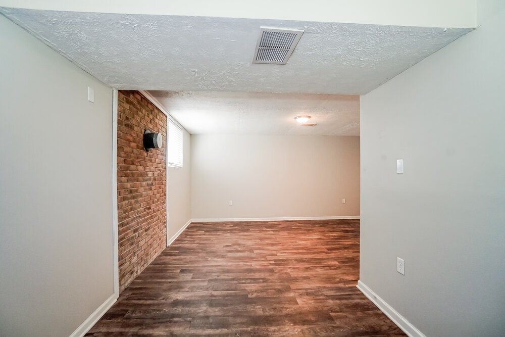 Building Photo - 5148 Cherry Creek Pkwy N