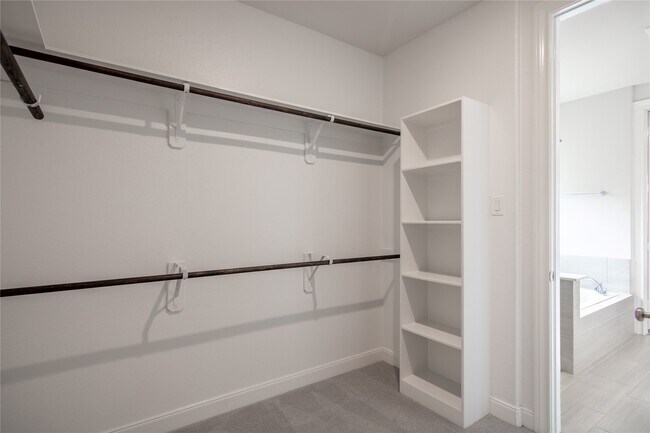 Building Photo - 3114 Trishelle Ct