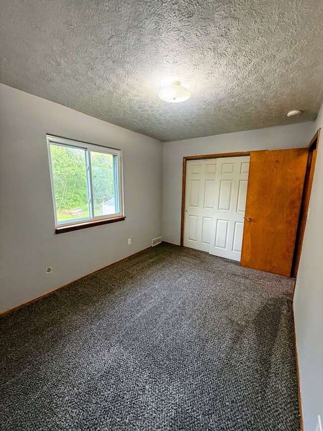 Building Photo - 4545-4549 Cynthia Dr