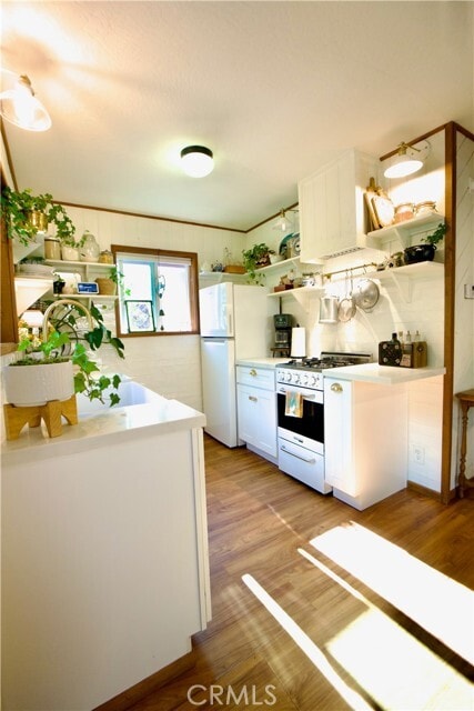 Building Photo - 832 Community Dr