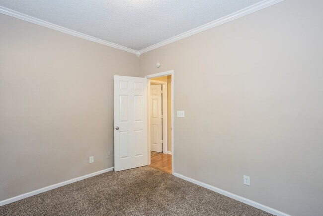 Building Photo - 13409 Baker Mills Rd