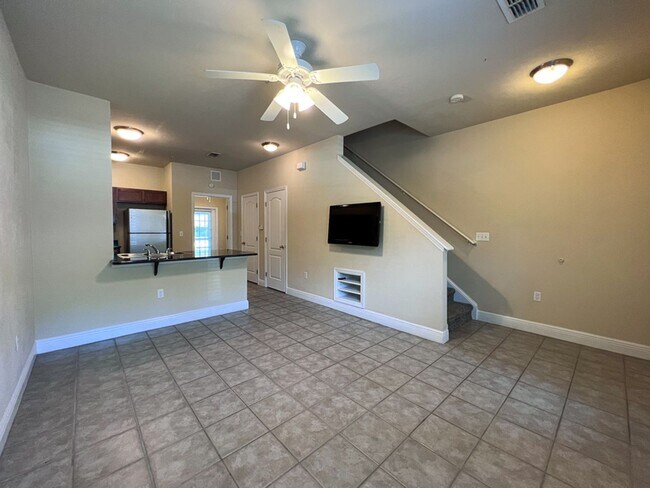 Building Photo - 2972 SW 35th Pl