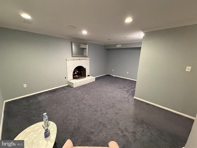 Building Photo - 4360 Greenberry Ln