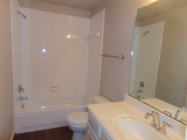 Building Photo - 16810 Deck Ct