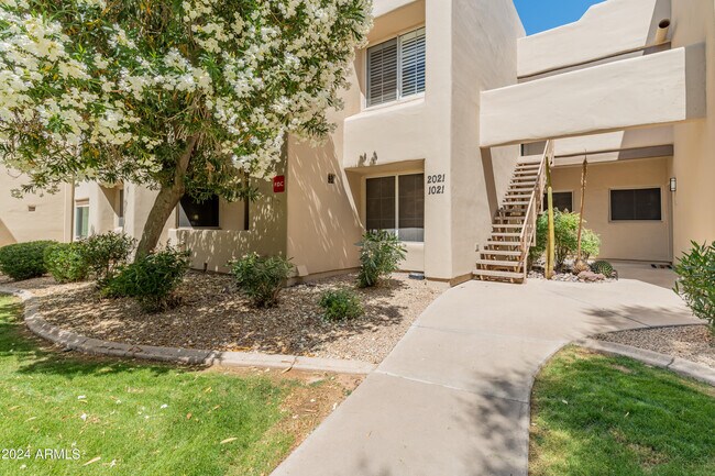 Building Photo - 11333 N 92nd St