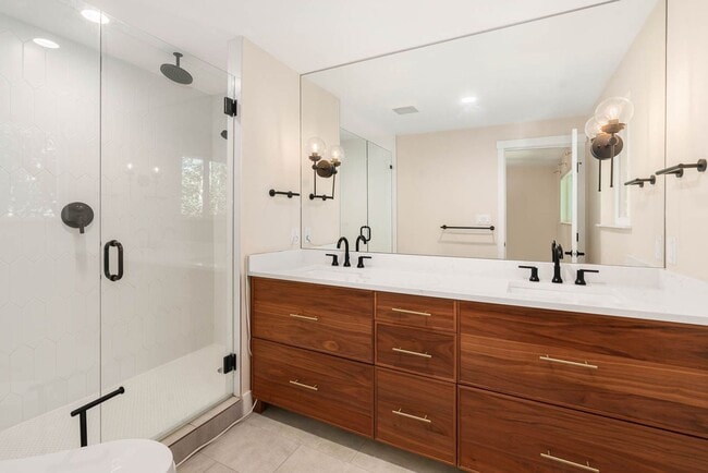 Building Photo - Completely Remodeled Kenmore Home with Two...