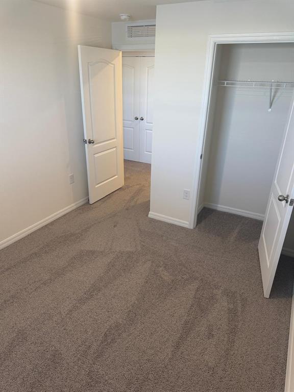 Building Photo - 6594 Leo Ln