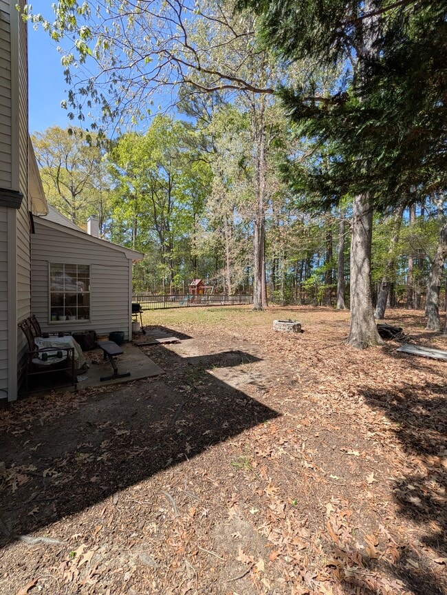 Building Photo - 1593 Winthrope Dr