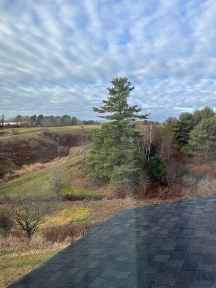 Building Photo - 9 Dunbar Dr