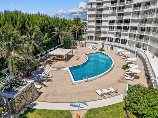 Building Photo - 2780 S Ocean Blvd