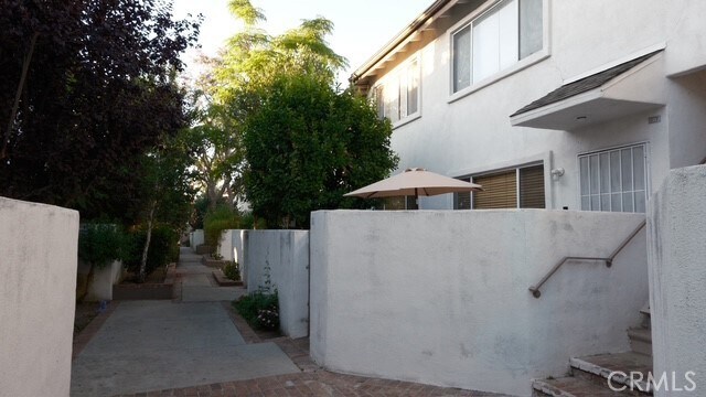 Building Photo - 18555 Collins St