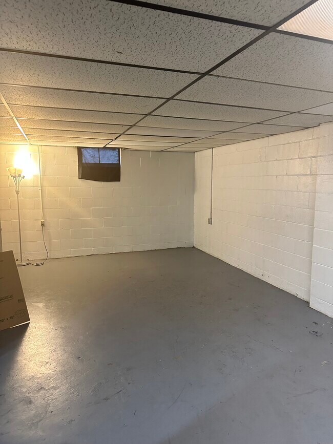 Building Photo - 3130 Fulton St