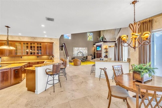 Building Photo - 6321 NW 120th Dr