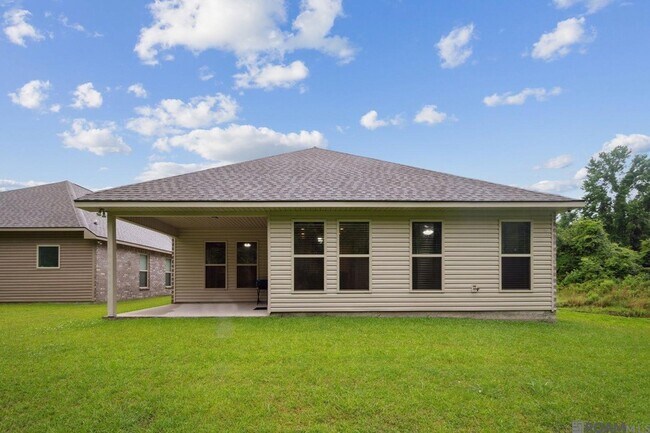 Building Photo - 840 Palmetto Point Dr