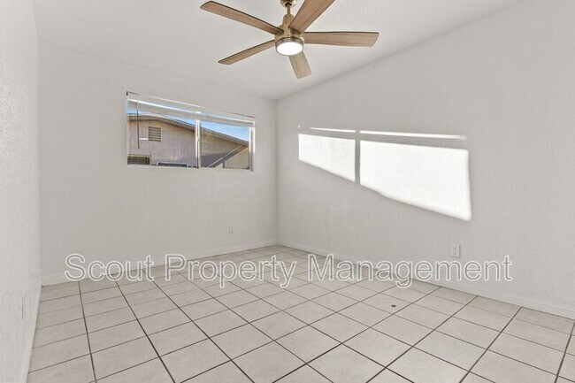 Building Photo - 260 Val Monte Dr