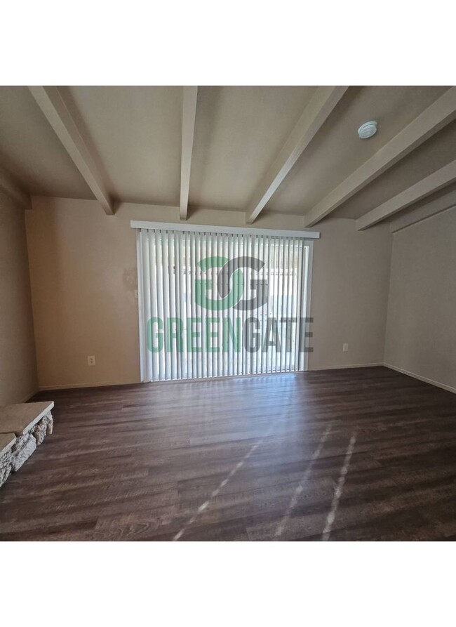 Building Photo - 3 Bedroom 2 Bath Modesto home available!!