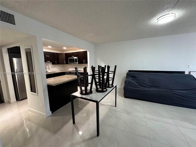 Building Photo - 7051 Environ Blvd